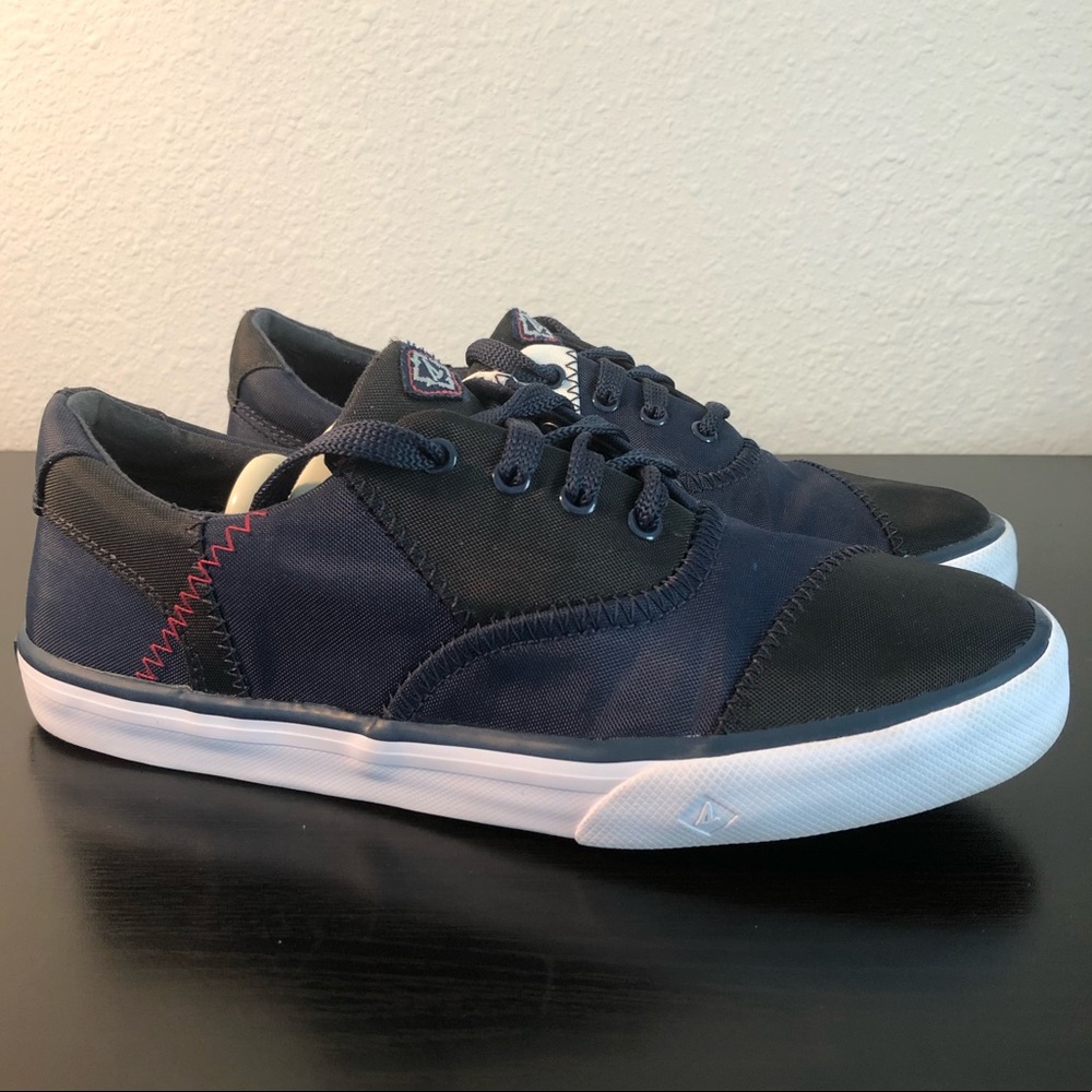 SPERRY Striper 2 kids Sz 4M